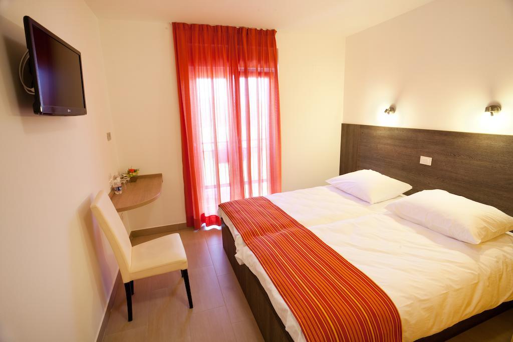 Guesthouse Osterija Branik Cameră foto